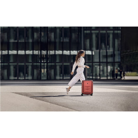 מזוודת טרולי מתרחבת Spectra אדומה ויקטורינוקס