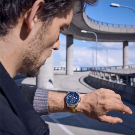 שעון Journey 1884 אוטומטי רצועת עץ 43 מ