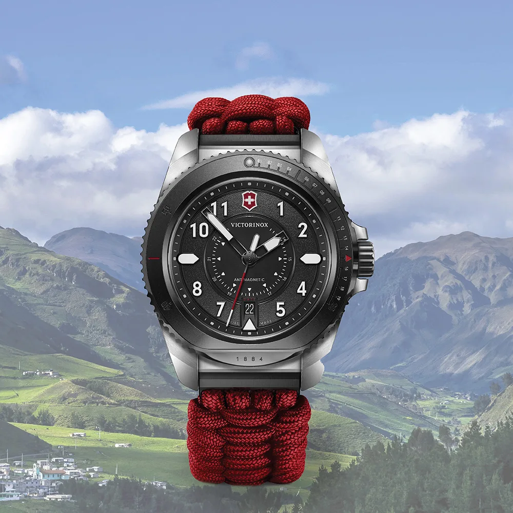 תמונת שעון JOURNEY במהדורה מוגבלת עם רצועת פארקורד אדומה